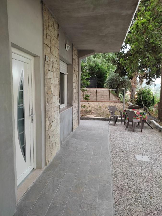 Villa Paoletti, Appartamento Confortevole Nel Cuore Di Gradara Luaran gambar
